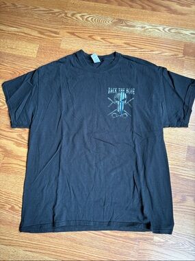 Gildan Black Short Sleeve "Back The Blue" Graphic Tee